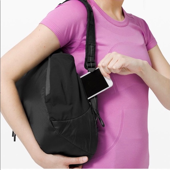 Lululemon Fast And Free Backpack 13L - Picture 6 of 15